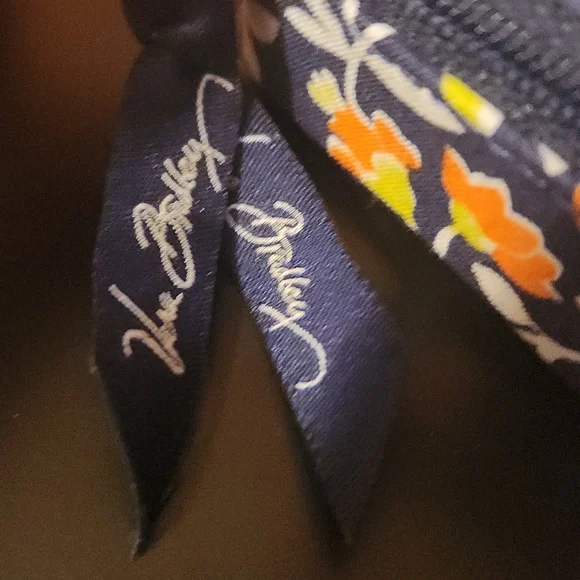 Vera Bradley Navy Floral Medication/pill Case - Picture 2 of 7